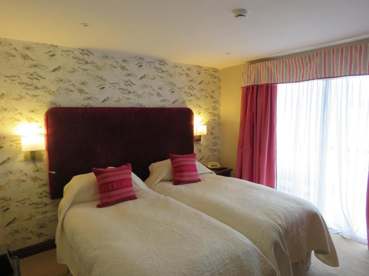 The Bay Horse Hotel And Restaurant Ulverston Εξωτερικό φωτογραφία